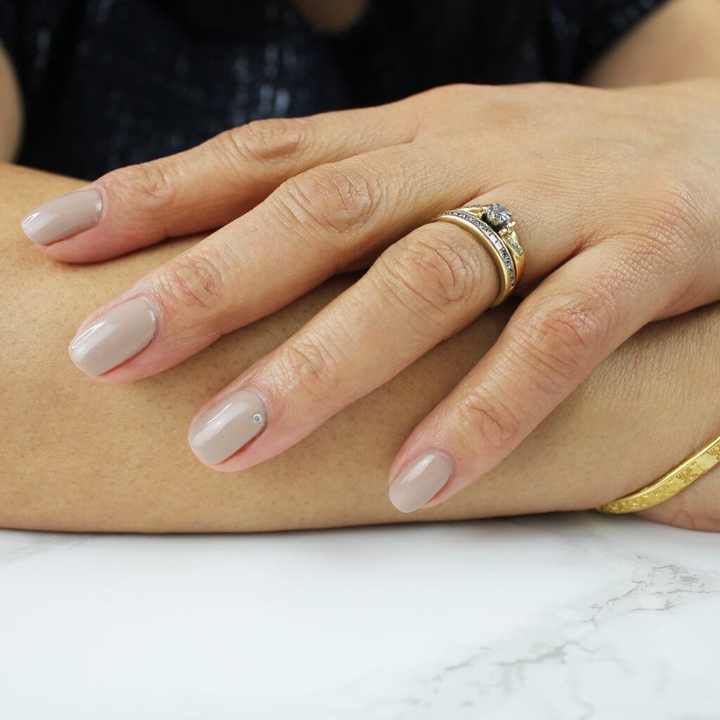 Bio Sculpture GEMINI 0144 Viola auf dem Nagel – Braun