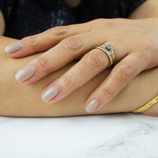 Bio Sculpture GEMINI 0144 Viola auf dem Nagel – Braun