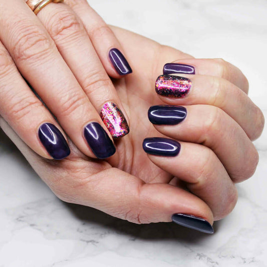 Bio Sculpture GEMINI 2019 Lavender Nights auf dem Nagel – Violett