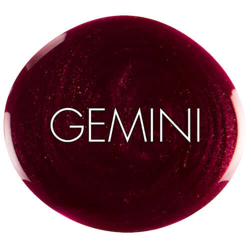 Bio Sculpture GEMINI 2024 Claret (F) auf dem Nagel – Violett