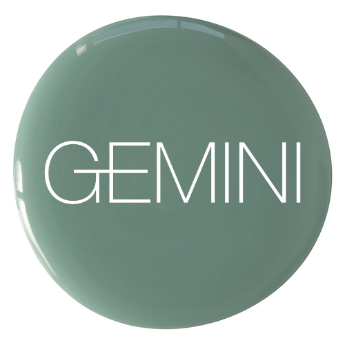 Bio Sculpture GEMINI 0262 Olive Poem auf dem Nagel – Grün