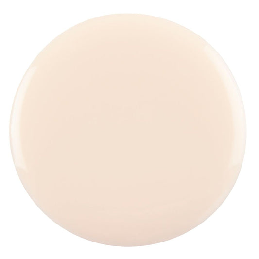 Crème Nail Polish – Farbwirkung auf lackierten Nägeln; Farbton ein weiches, cremiges Off-White mit warmem Elfenbeinton