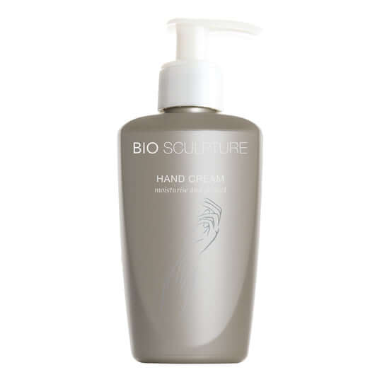 Hand Cream - SPA SPA Die neue BIO SCULPTURE Handcreme besteht aus einer Kombination von Inhaltsstoffen mit Sonne-Filtereigenschaften, die einen Schutz gegen die durch Sonnenlicht verursachten Schäden bietet. Sheabutter Rizinusöl Vitamin E - leistungsstark