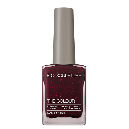 Moulin Rouge Nail Polish – Bio Sculpture Produktflasche; Farbton ein tiefes Kirschrot mit feinem Goldglitter