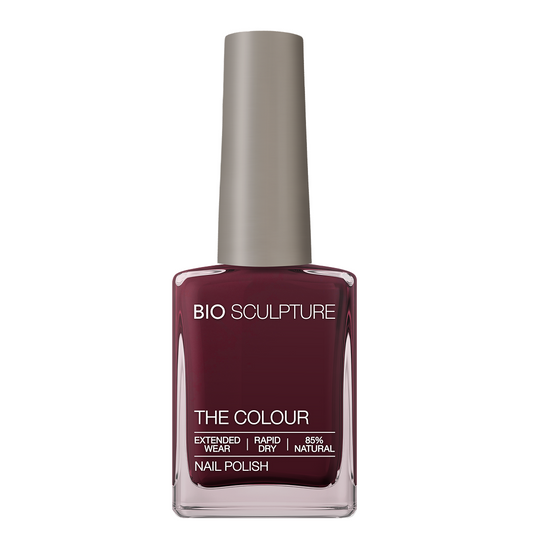 Ruby Nail Polish – Bio Sculpture Produktflasche; Farbton ein tiefes, gedecktes Pflaumenviolett mit satten roten Untertönen