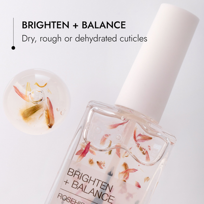 Rosehip Cuticle Oil - Flasche und Blüten für trockene Nagelhaut