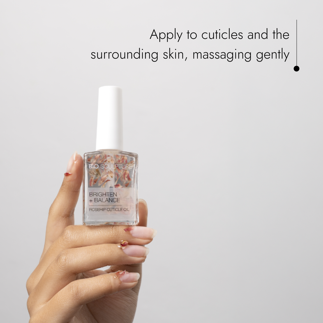 Rosehip Cuticle Oil - Anwendung auf Nagelhaut und umliegender Haut