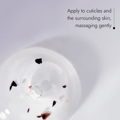 Blackcurrant Cuticle Oil - Anwendung auf Nagelhaut und umliegender Haut